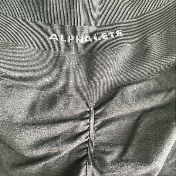 Alphalete amplify shorts - Picture 5 of 7